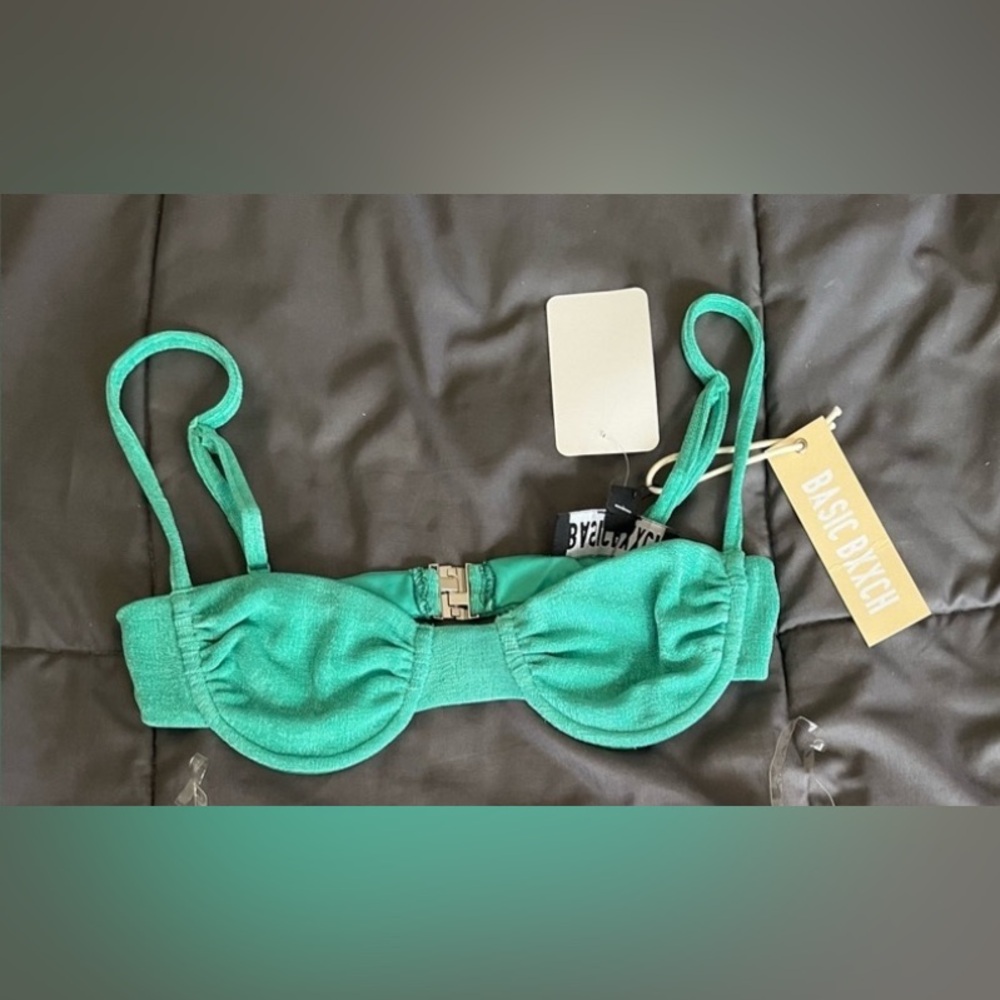 NWT Basic Bxxch Bikini Top Only size S